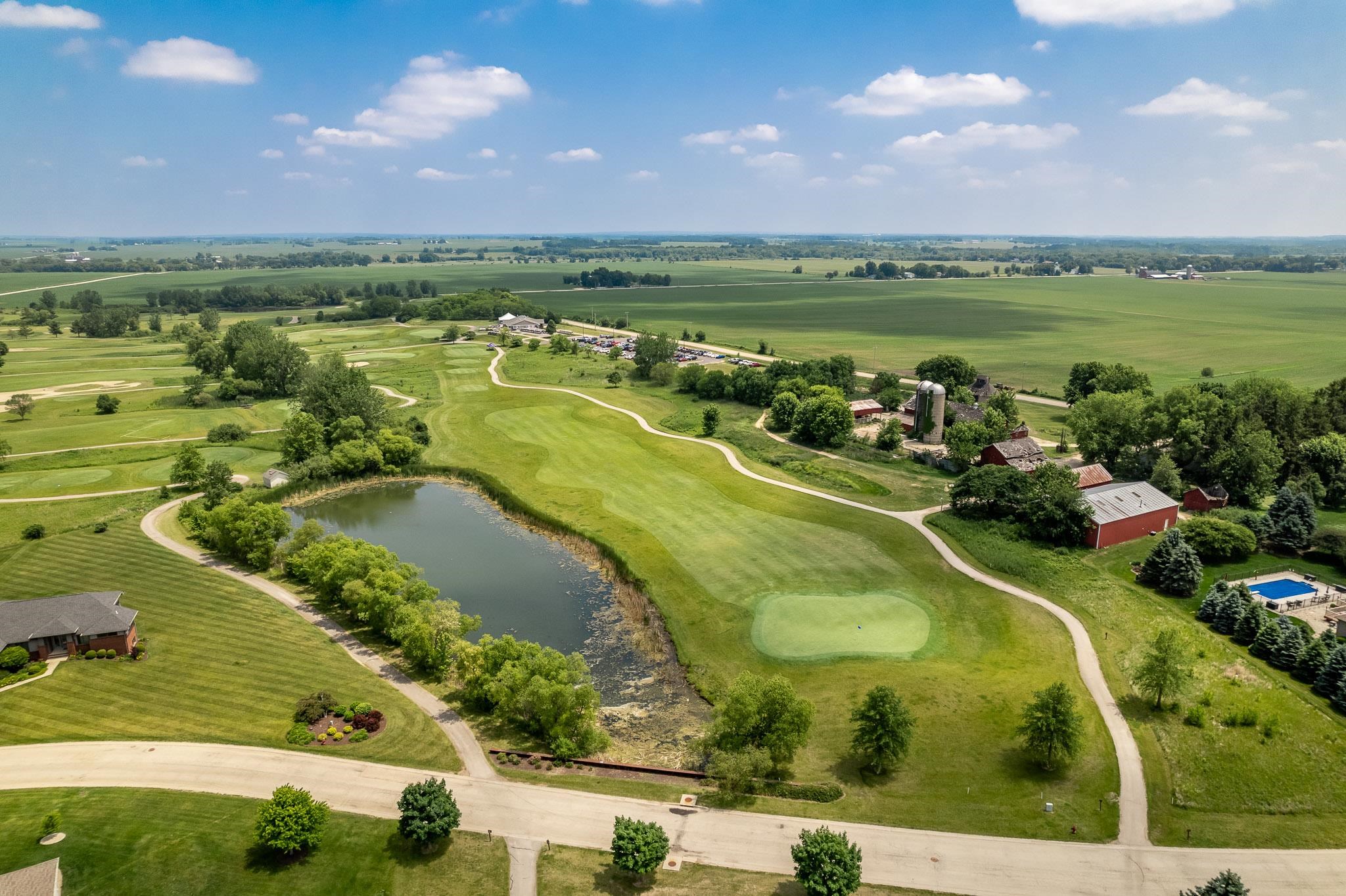 Poplar Grove, Illinois 61065, United States, 4 Bedrooms Bedrooms, ,5 BathroomsBathrooms,Residential,Active,185700