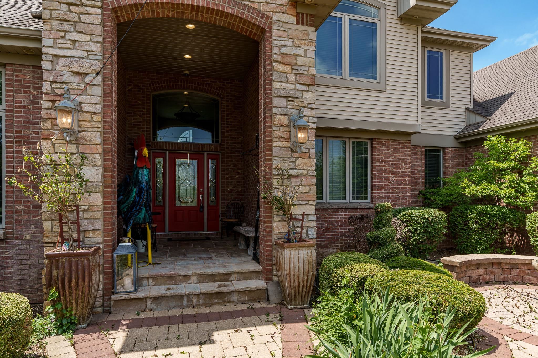 Poplar Grove, Illinois 61065, United States, 4 Bedrooms Bedrooms, ,5 BathroomsBathrooms,Residential,Active,185700