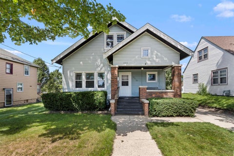 Homes For Sale - 2210 12th Avenue<br/> ROCKFORD, IL 61104