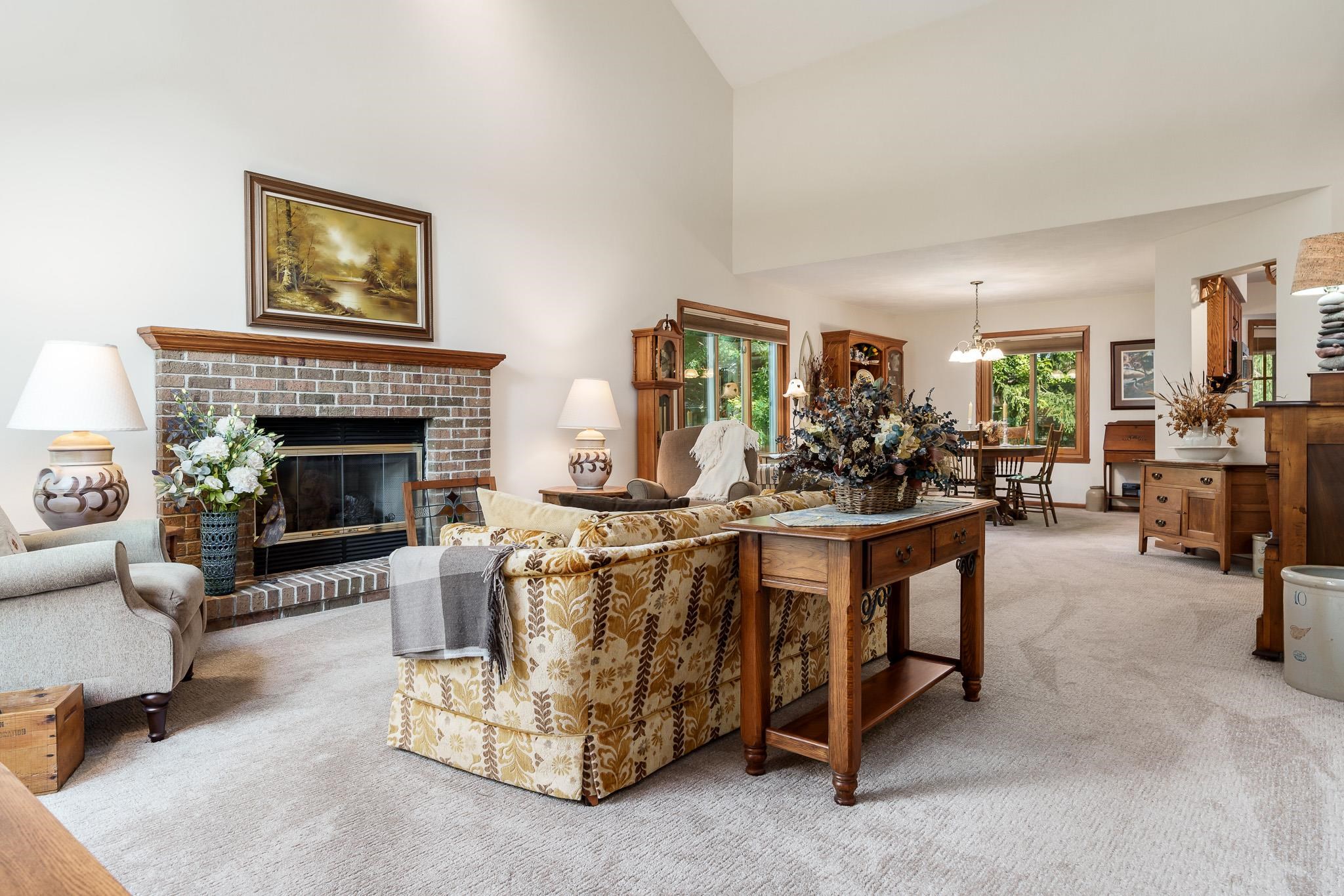 Rockton, Illinois 61072, United States, 3 Bedrooms Bedrooms, ,3 BathroomsBathrooms,Residential,Pending,46512