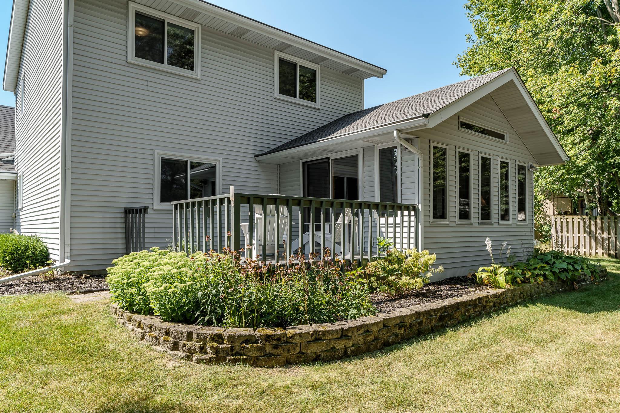 Rockton, Illinois 61072, United States, 3 Bedrooms Bedrooms, ,3 BathroomsBathrooms,Residential,Pending,46512