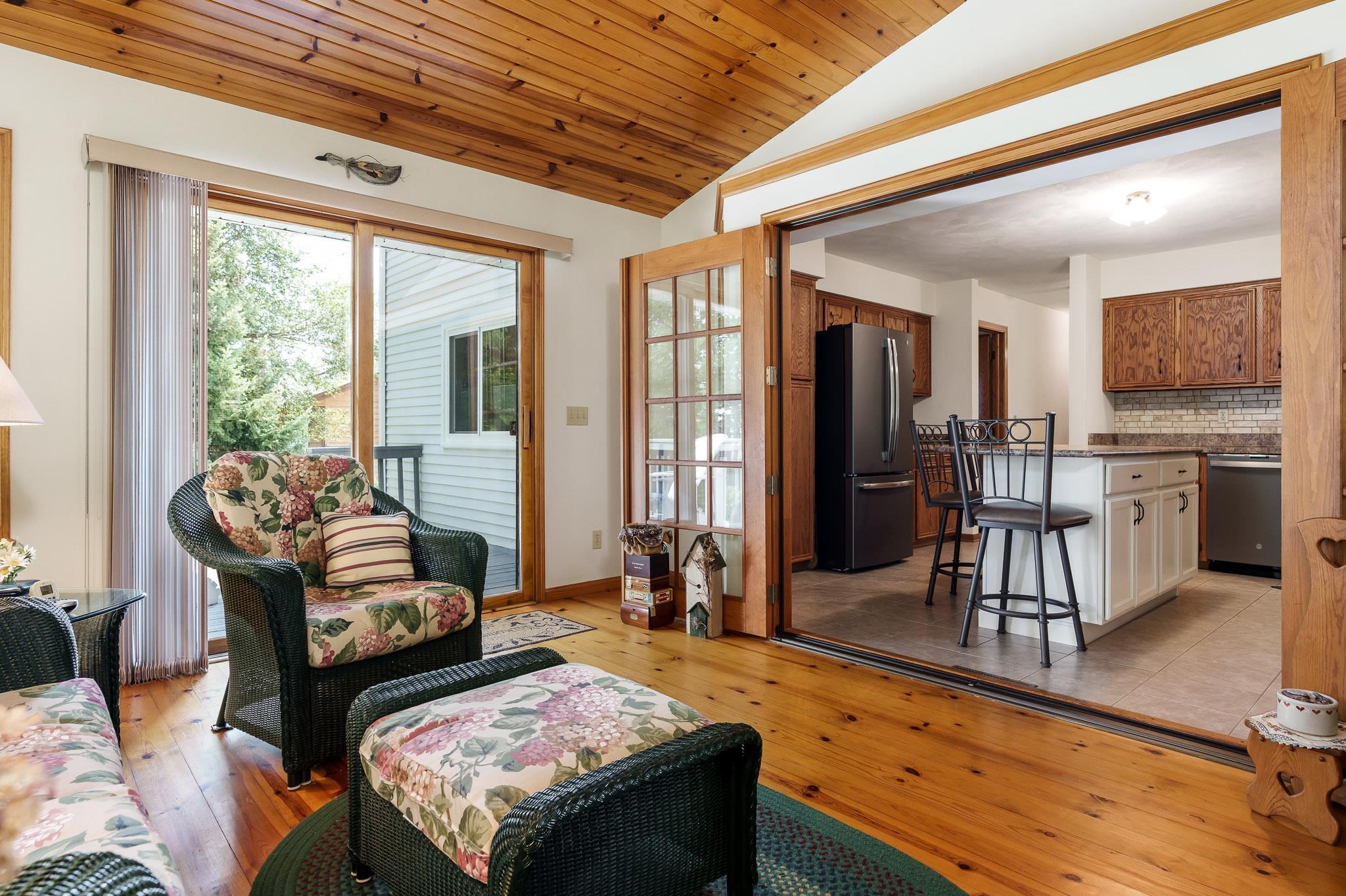 Rockton, Illinois 61072, United States, 3 Bedrooms Bedrooms, ,3 BathroomsBathrooms,Residential,Pending,46512