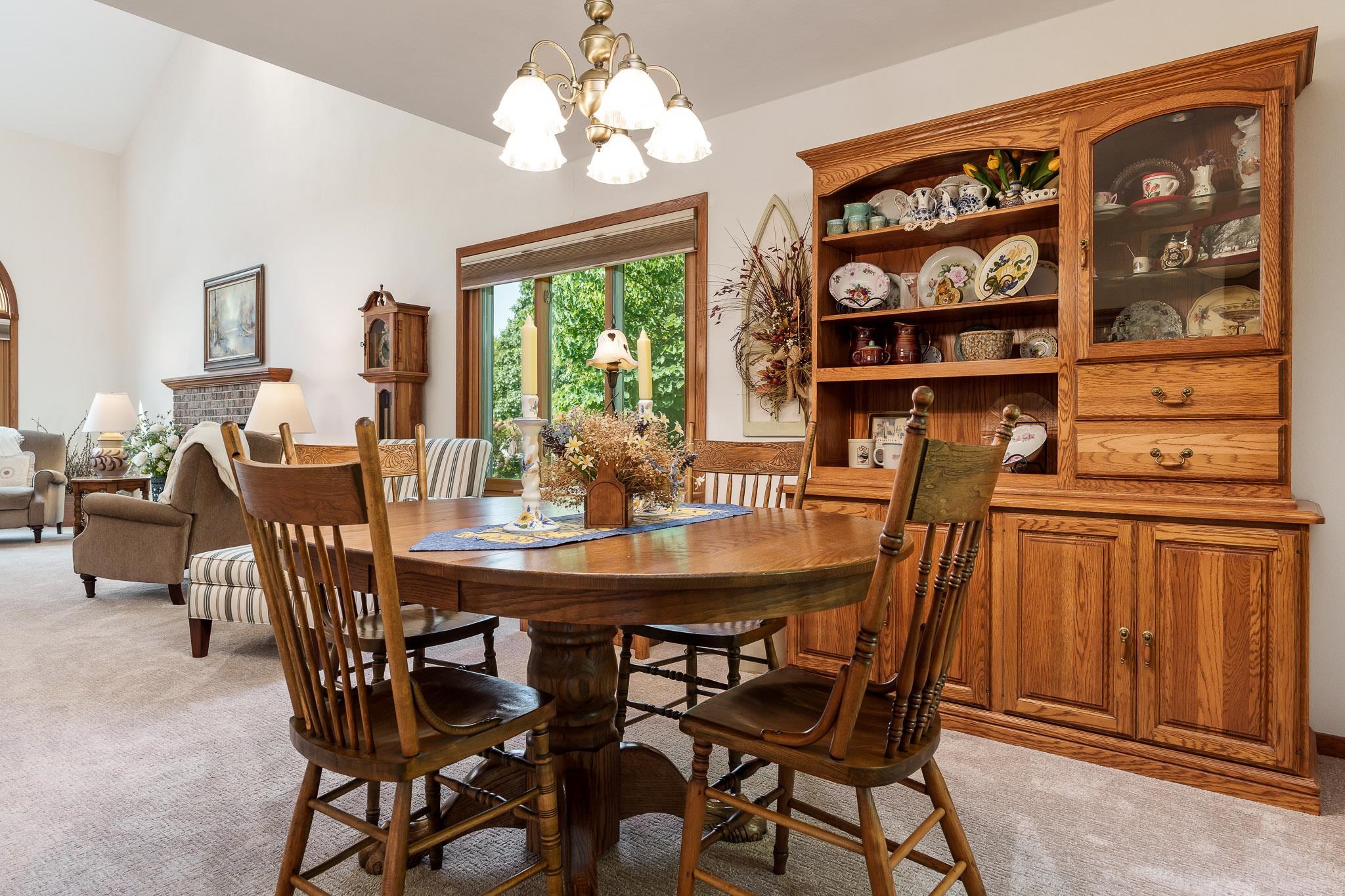 Rockton, Illinois 61072, United States, 3 Bedrooms Bedrooms, ,3 BathroomsBathrooms,Residential,Pending,46512