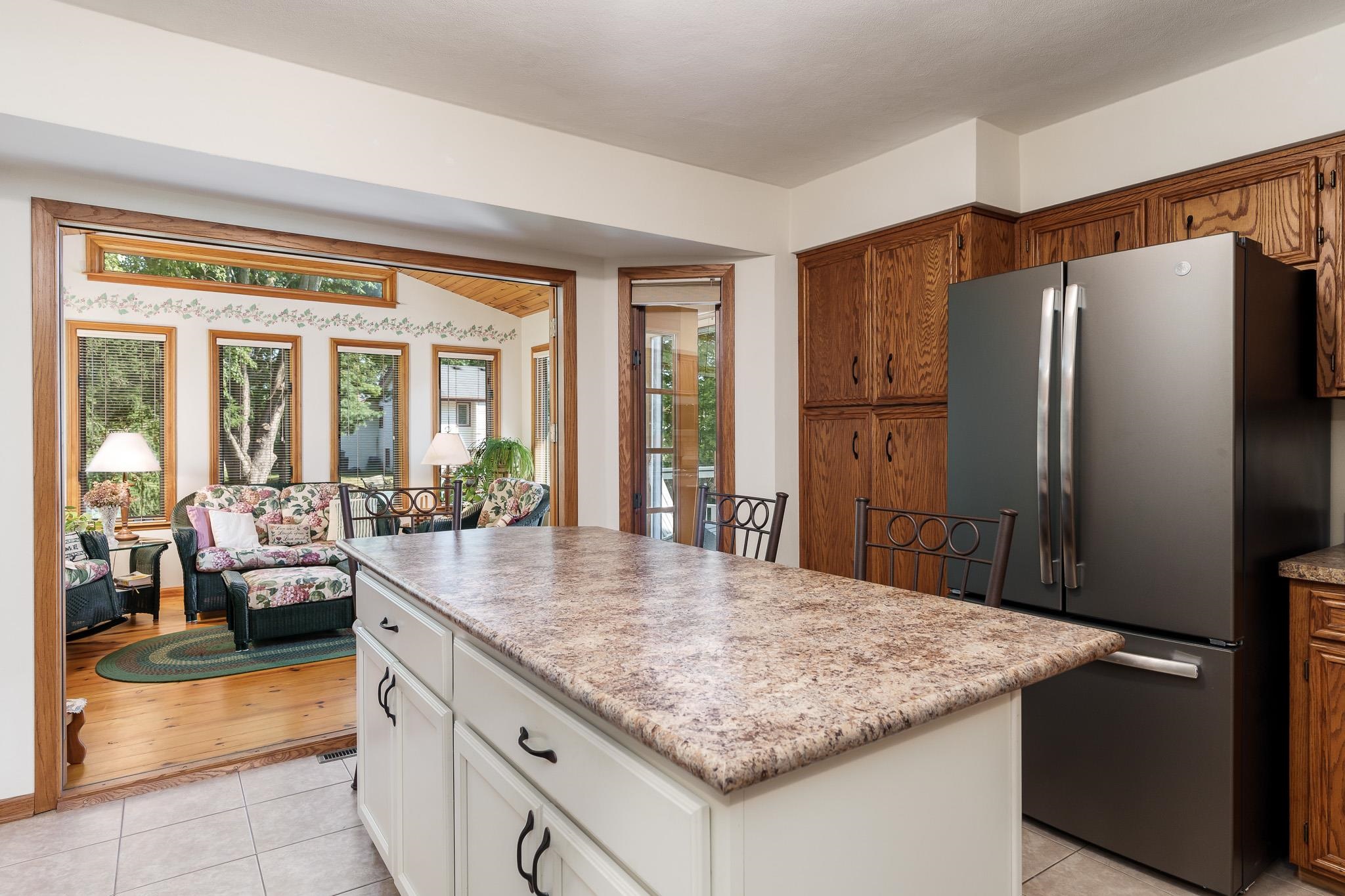 Rockton, Illinois 61072, United States, 3 Bedrooms Bedrooms, ,3 BathroomsBathrooms,Residential,Pending,46512