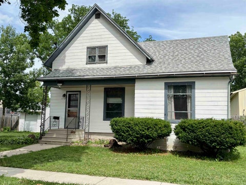 Homes For Sale - 1114 Garfield Avenue<br/> BELVIDERE, IL 61008