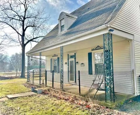 Apartment For Sale - 8894 N Il Rte 2<br/> Ogle County, BYRON, IL 61010