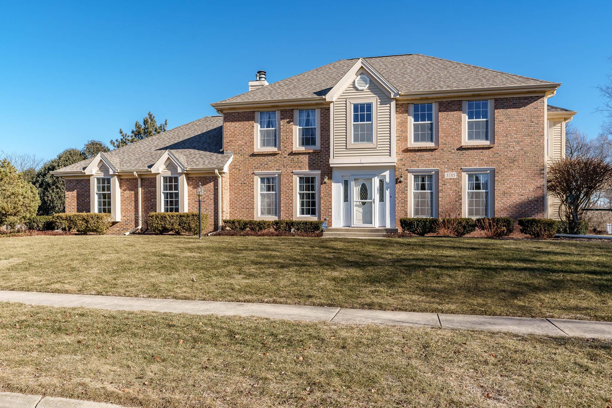 Rockford, Illinois 61114, United States, 4 Bedrooms Bedrooms, ,3 BathroomsBathrooms,Residential,Pending,14659