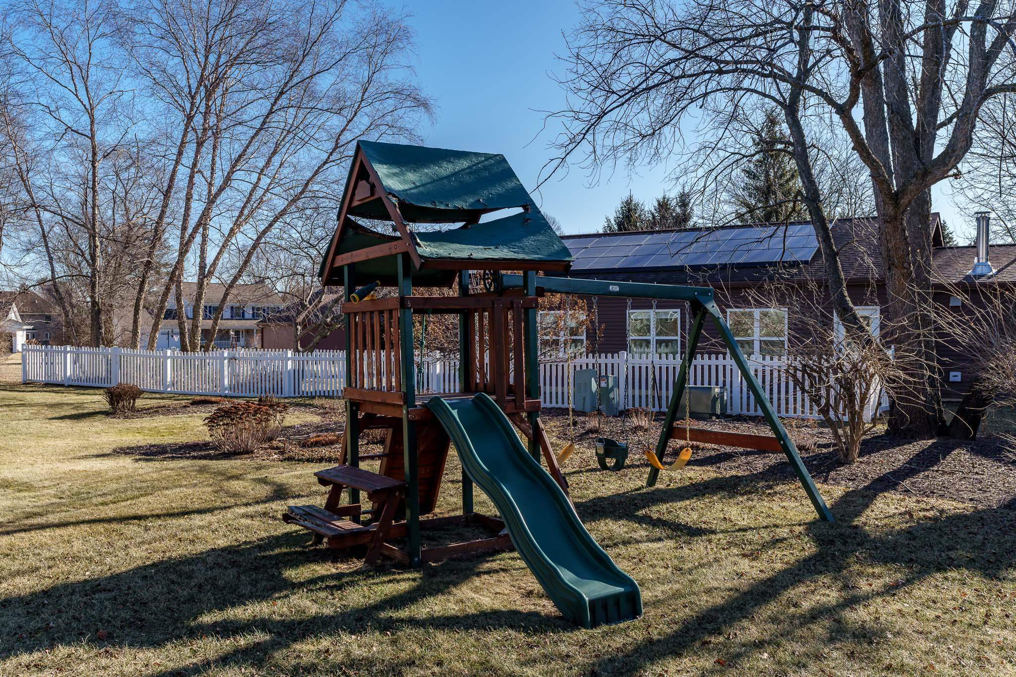 Rockford, Illinois 61114, United States, 4 Bedrooms Bedrooms, ,3 BathroomsBathrooms,Residential,Pending,14659