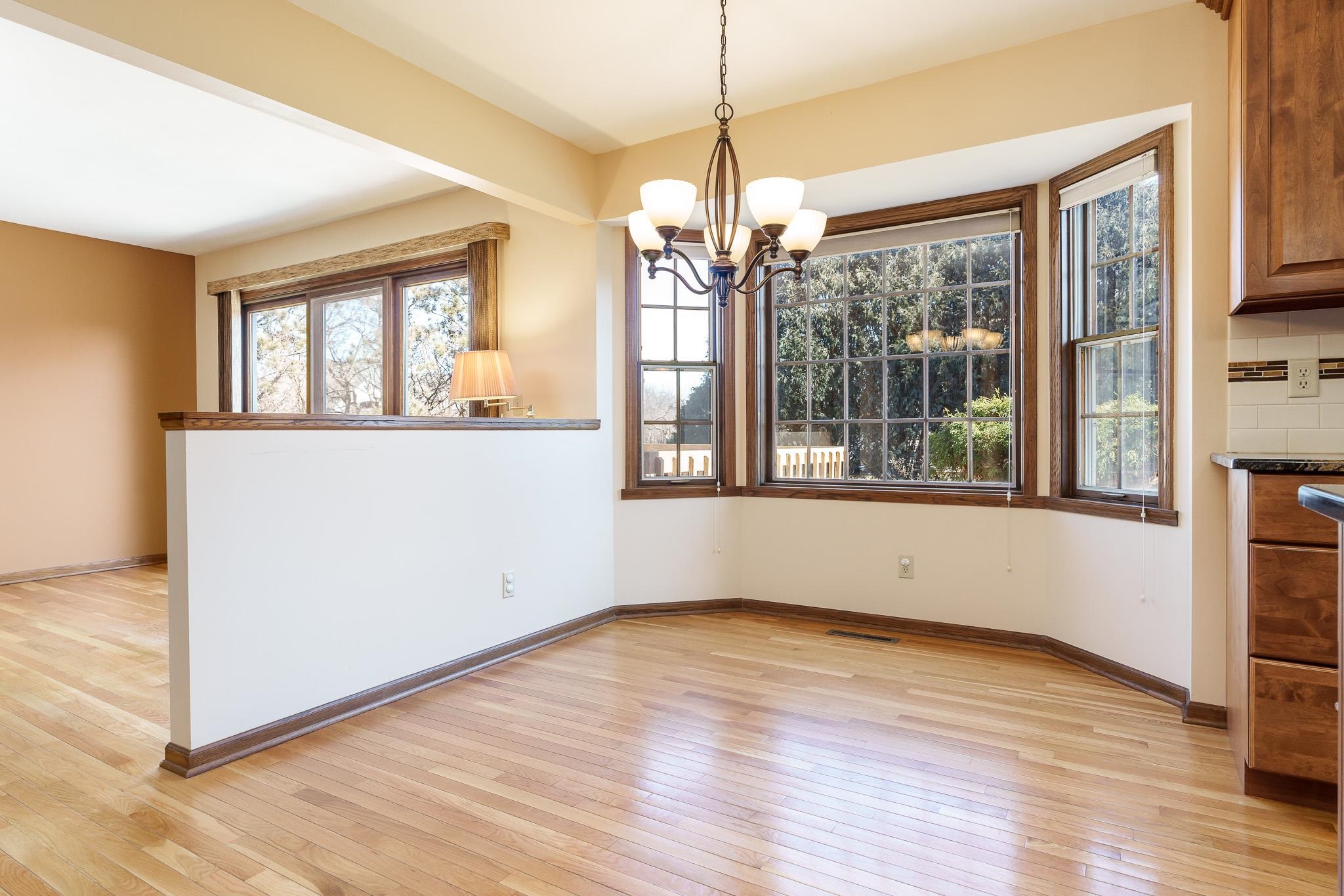 Rockford, Illinois 61114, United States, 4 Bedrooms Bedrooms, ,3 BathroomsBathrooms,Residential,Pending,14659