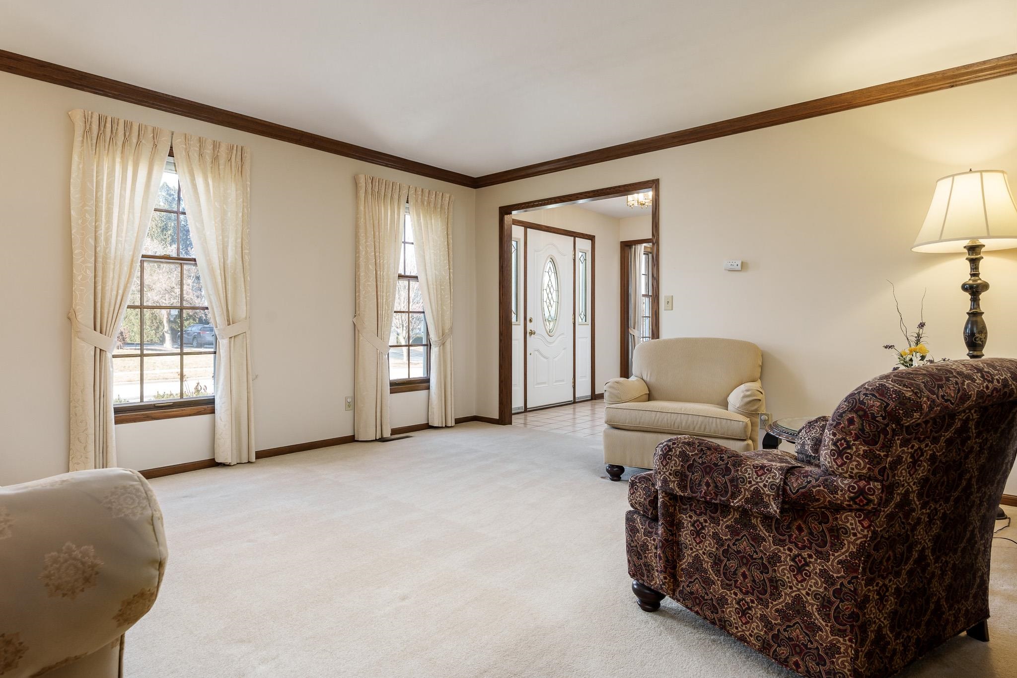 Rockford, Illinois 61114, United States, 4 Bedrooms Bedrooms, ,3 BathroomsBathrooms,Residential,Pending,14659