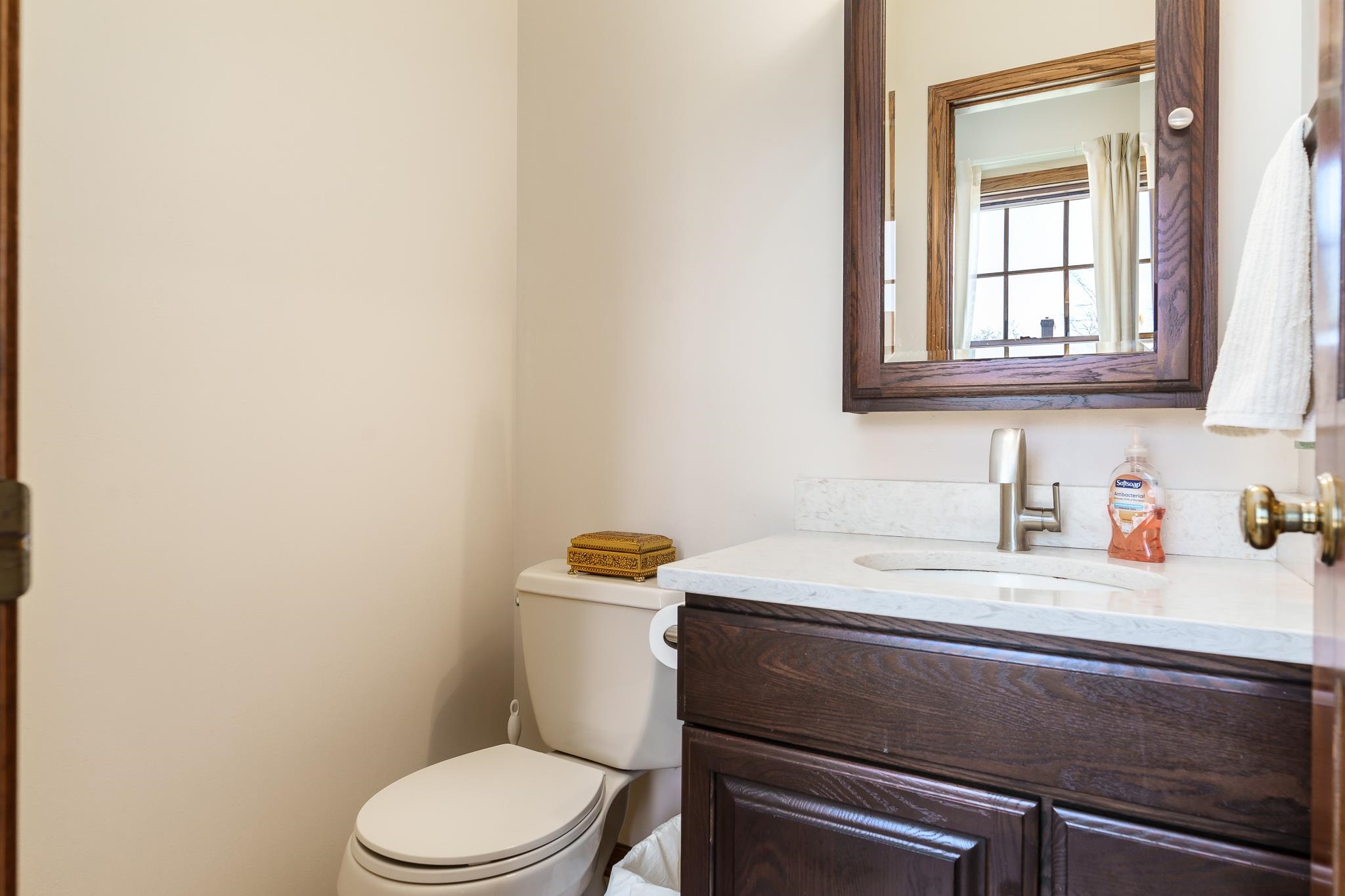 Rockford, Illinois 61114, United States, 4 Bedrooms Bedrooms, ,3 BathroomsBathrooms,Residential,Pending,14659