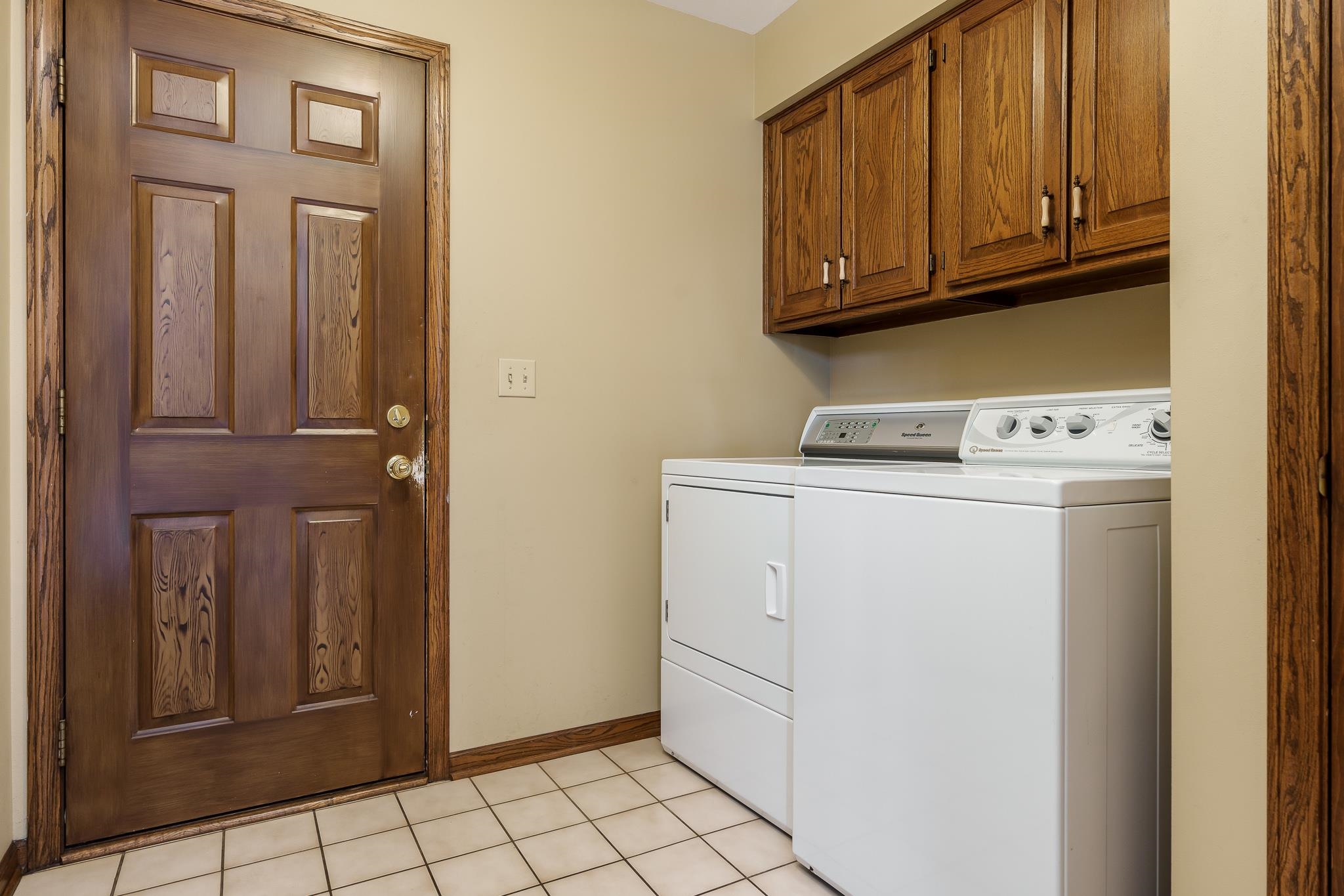 Rockford, Illinois 61114, United States, 4 Bedrooms Bedrooms, ,3 BathroomsBathrooms,Residential,Pending,14659