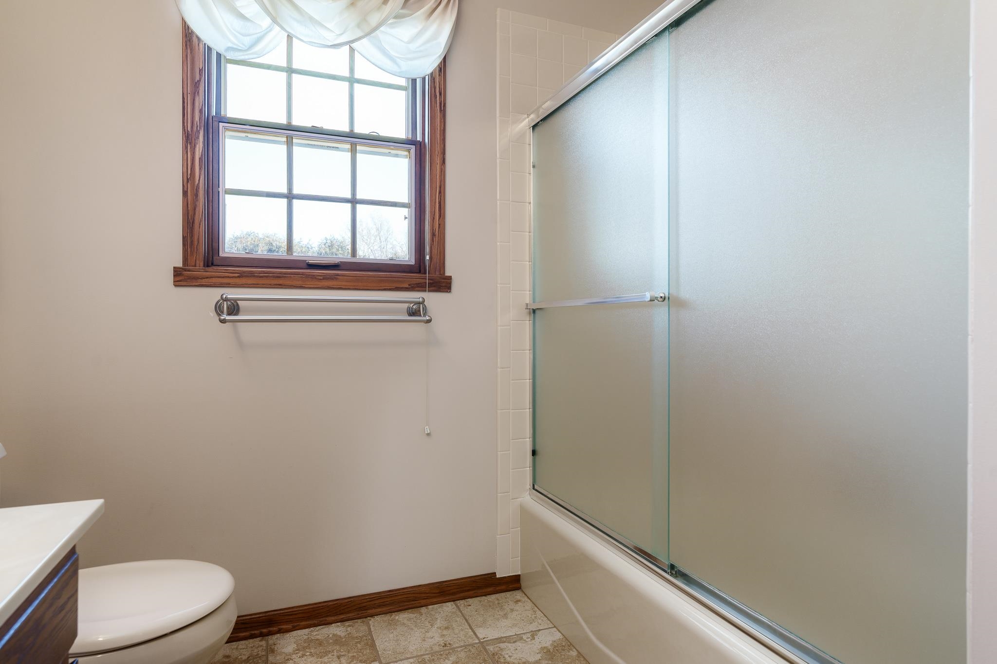 Rockford, Illinois 61114, United States, 4 Bedrooms Bedrooms, ,3 BathroomsBathrooms,Residential,Pending,14659