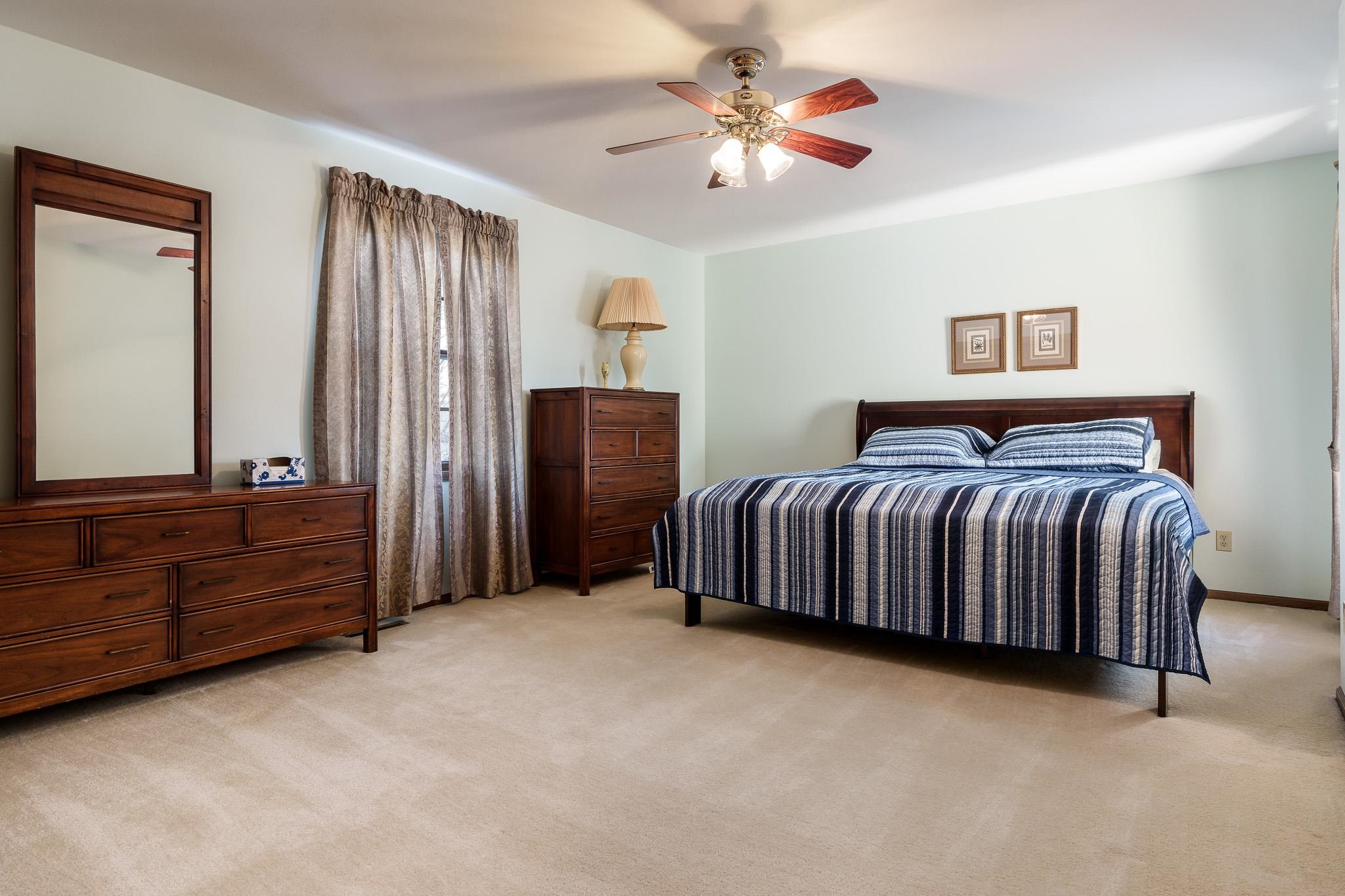 Rockford, Illinois 61114, United States, 4 Bedrooms Bedrooms, ,3 BathroomsBathrooms,Residential,Pending,14659