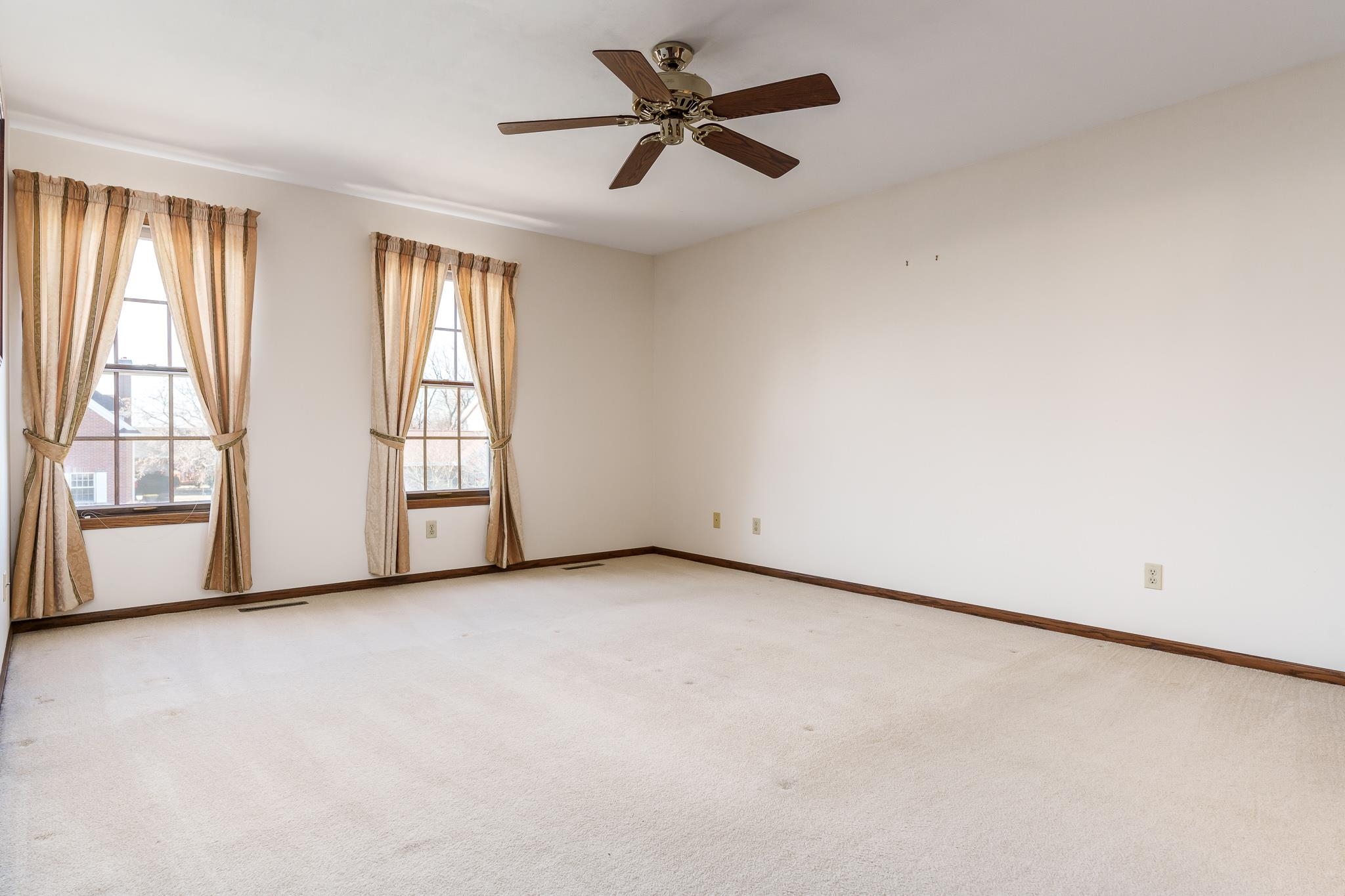 Rockford, Illinois 61114, United States, 4 Bedrooms Bedrooms, ,3 BathroomsBathrooms,Residential,Pending,14659