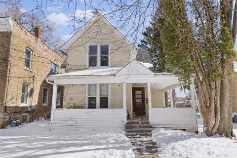 Multifamily For Sale - 219 Rome Avenue Ave<br/> ROCKFORD, IL 61107