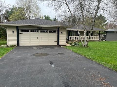 Homes For Sale - 6155 Basin Drive<br/> Winnebago County, LOVES PARK, IL 61111