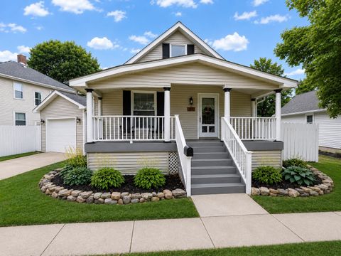 Homes For Sale - 803 W Washington Street<br/> OREGON, IL 61061