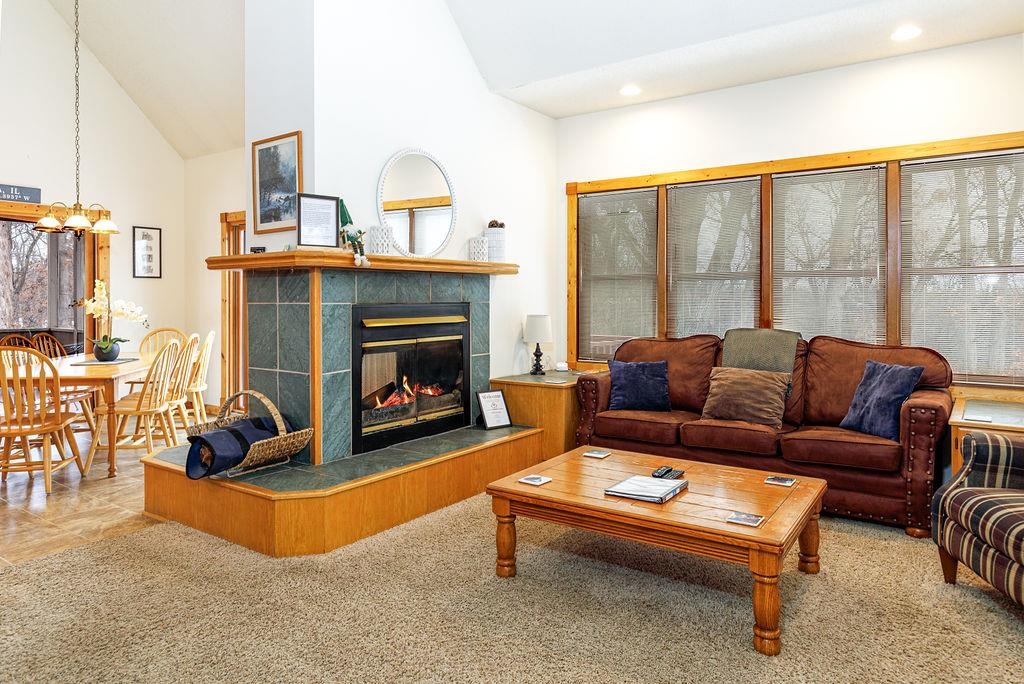 2 Briarwood Trail