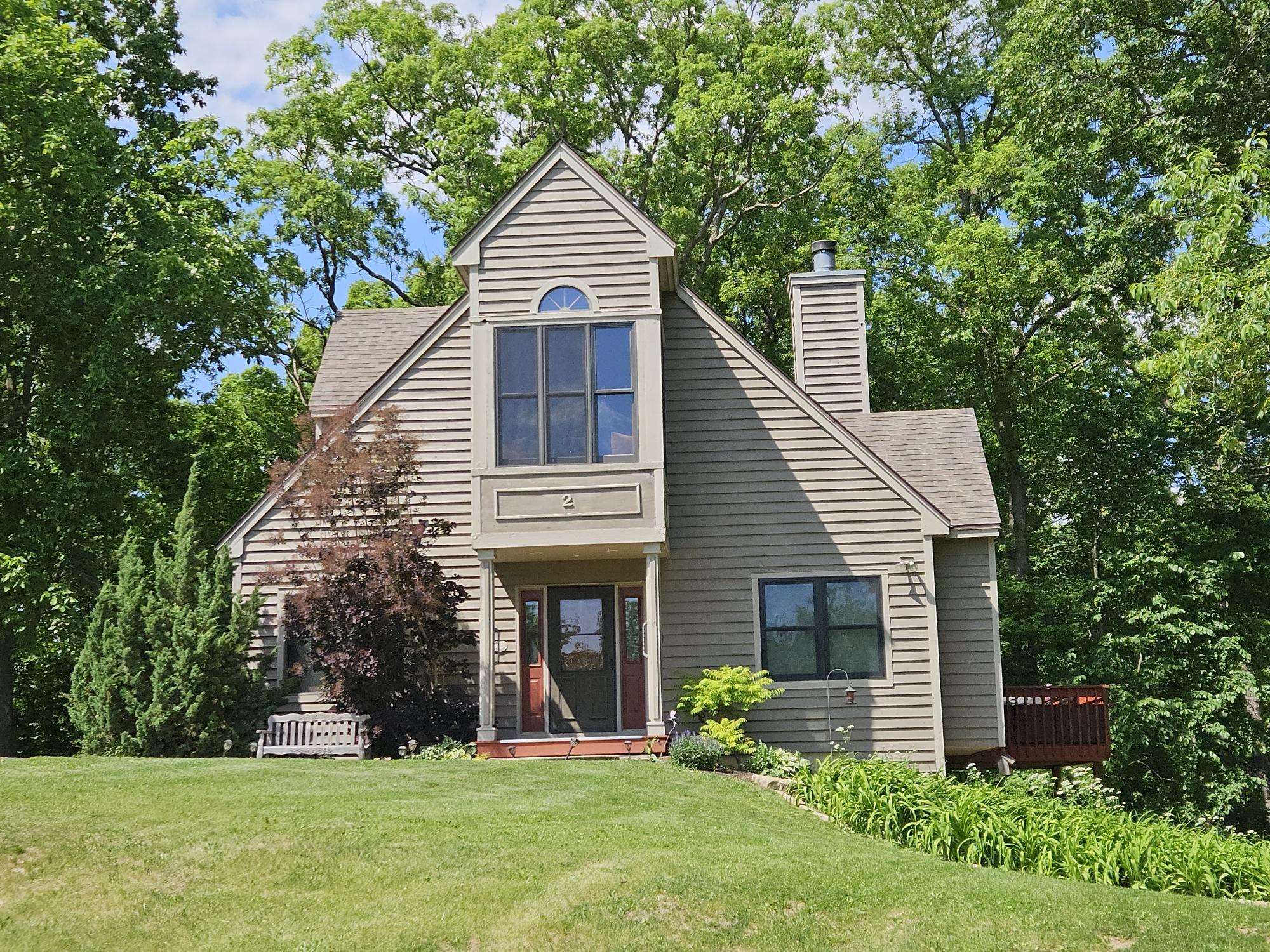 2 Briarwood Trail