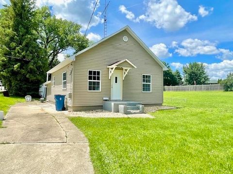 Homes For Sale - 529 N School Street<br/> Oglesby, IL 61348
