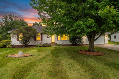 Homes For Sale - 14275 Dorr Road<br/> Winnebago County, SOUTH BELOIT, IL 61080