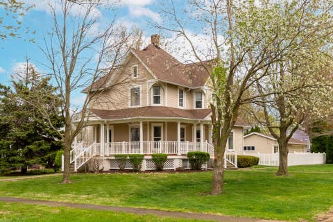 Homes For Sale - 408 W 1st North Street<br/> Marshall County, Wenona, IL 61377