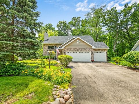 Homes For Sale - 239 Rochester Road<br/> Boone County, POPLAR GROVE, IL 61065