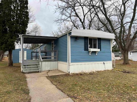 Homes For Sale - 3445 Zircon Lane<br/> Winnebago County, ROCKFORD, IL 61102