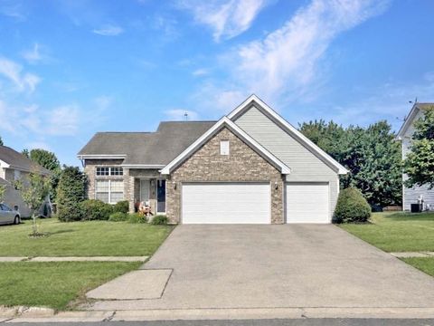 Homes For Sale - 750 N Brookview Drive<br/> BYRON, IL 61010