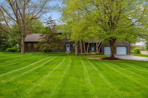 Homes For Sale - 10562 Townhall Road<br/> BELVIDERE, IL 61008