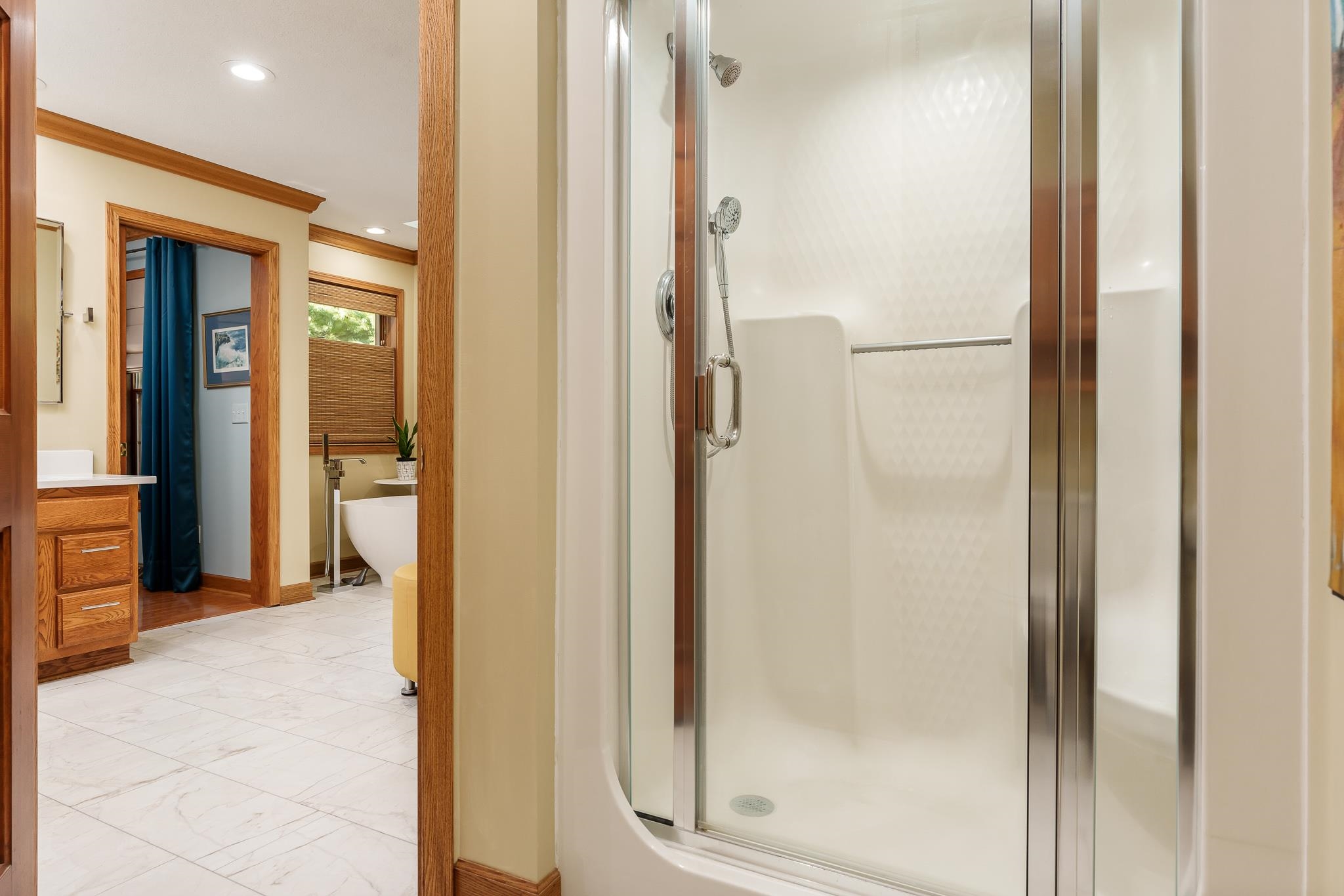 Rockford, Illinois 61114, United States, 4 Bedrooms Bedrooms, ,3 BathroomsBathrooms,Residential,Pending,37740