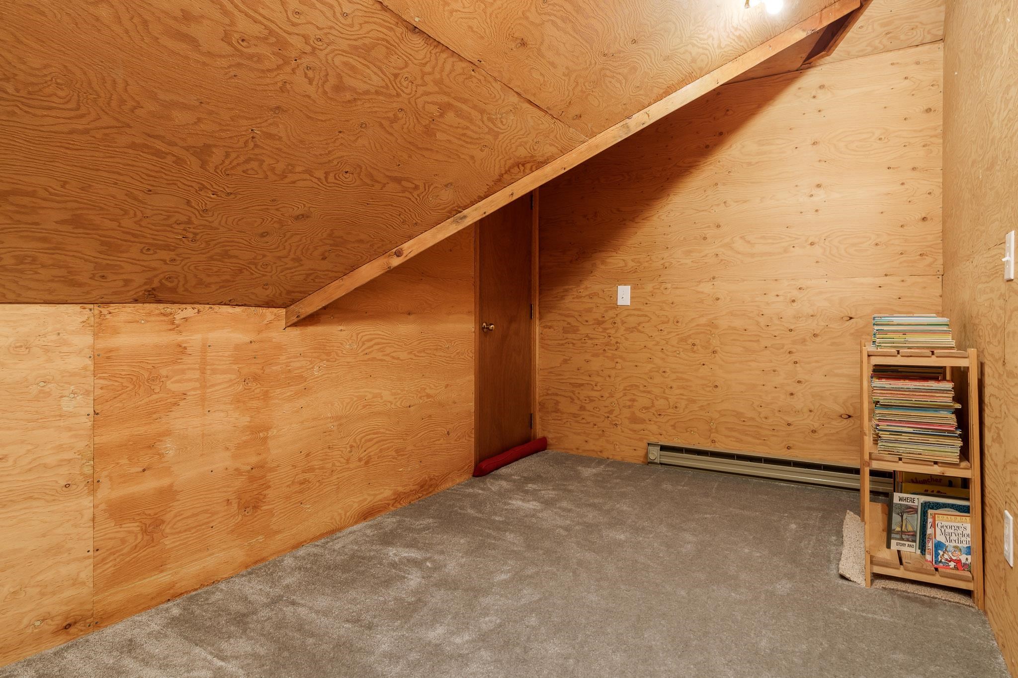 Rockford, Illinois 61114, United States, 4 Bedrooms Bedrooms, ,3 BathroomsBathrooms,Residential,Pending,37740