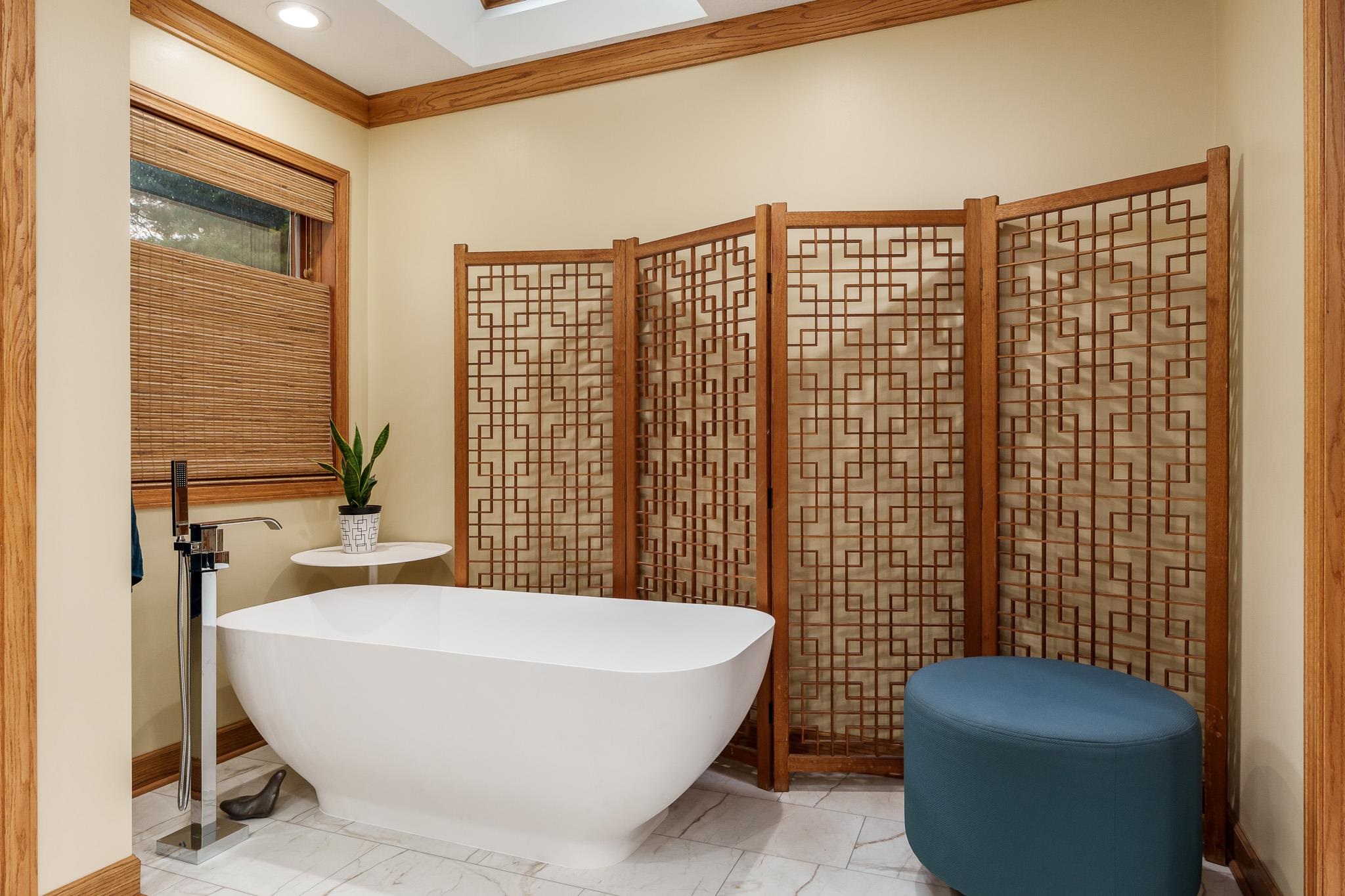 Rockford, Illinois 61114, United States, 4 Bedrooms Bedrooms, ,3 BathroomsBathrooms,Residential,Pending,37740