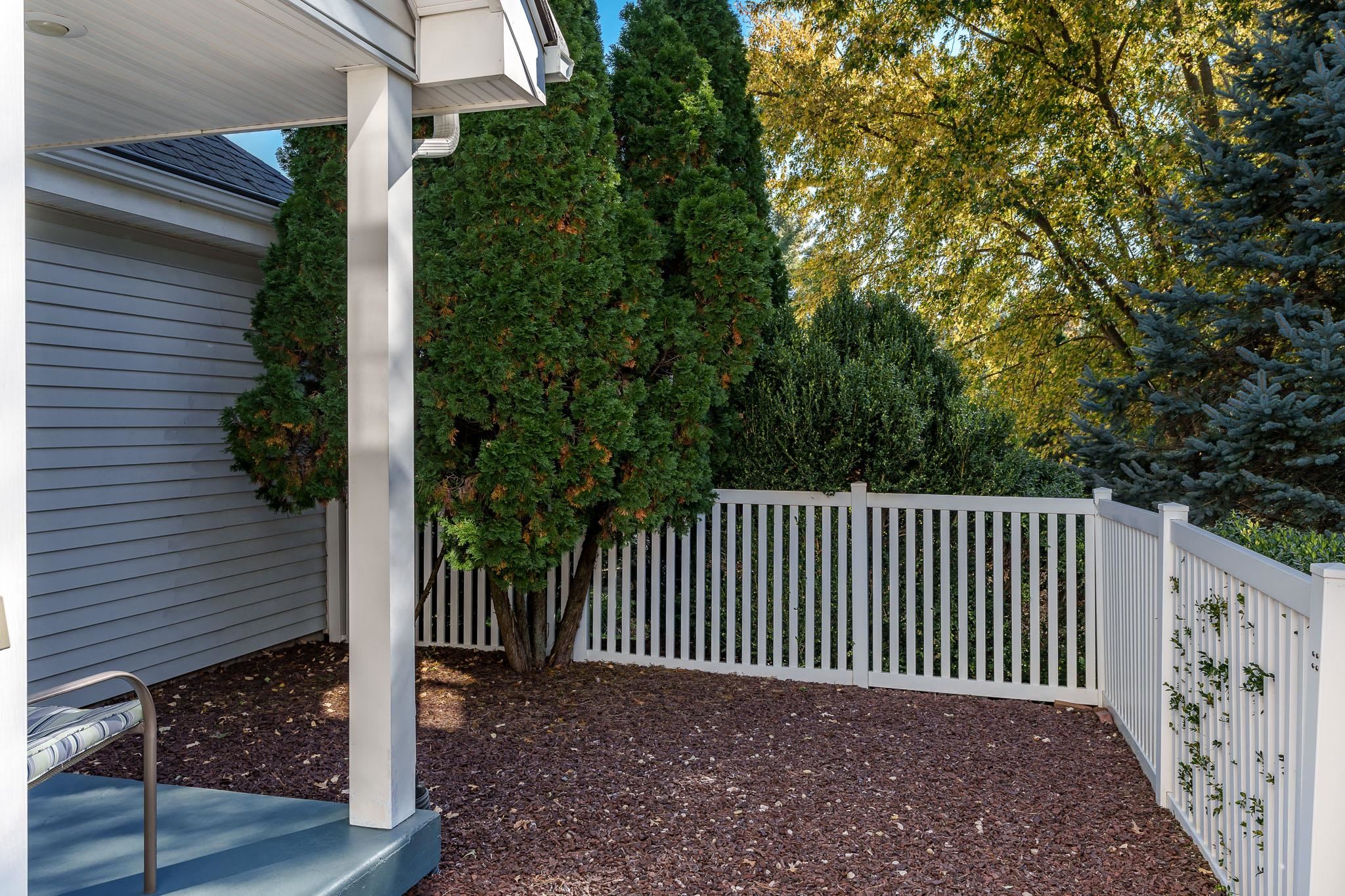 Rockford, Illinois 61114, United States, 4 Bedrooms Bedrooms, ,3 BathroomsBathrooms,Residential,Pending,37740