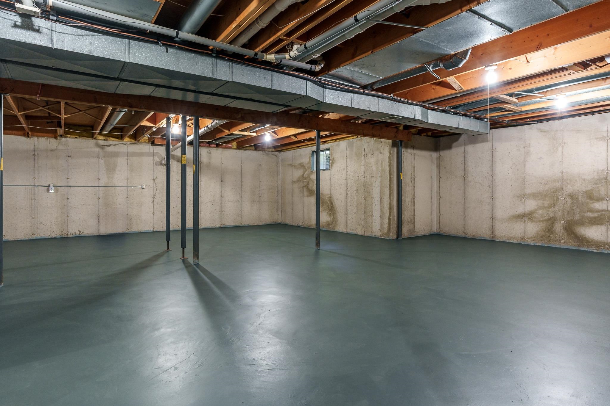 Rockford, Illinois 61114, United States, 4 Bedrooms Bedrooms, ,3 BathroomsBathrooms,Residential,Pending,37740