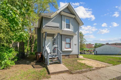 Multifamily For Sale - 928 8th Avenue<br/> ROCKFORD, IL 61104