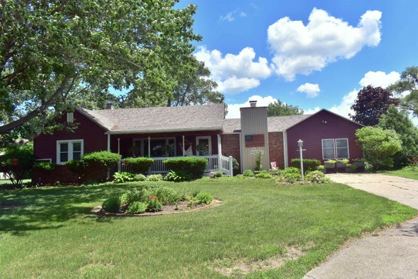 5337 N MAIN ST, ROCKFORD, IL 61103 - Image d1cbf74cbf666b162fc54751a280341d/3375134263