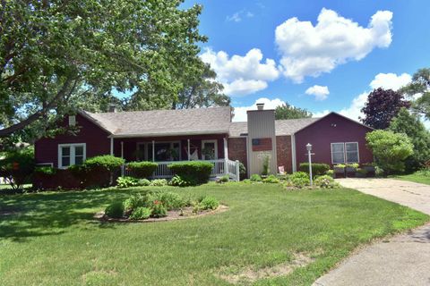 Homes For Sale - 5337 N Main Street<br/> ROCKFORD, IL 61103