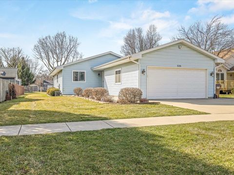 Homes For Sale - 536 Carpenter Street<br/> Boone County, BELVIDERE, IL 61008