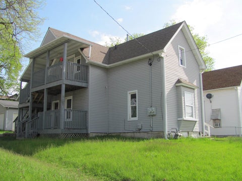 Multifamily For Sale - 727 Montague Street<br/> ROCKFORD, IL 61102