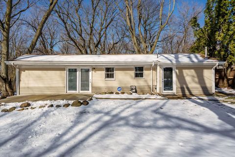 Homes For Sale - 1764 Leonard Road<br/> ROCKFORD, IL 61109