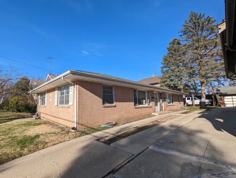 Multifamily For Sale - 1308 19th Street<br/> ROCKFORD, IL 61104