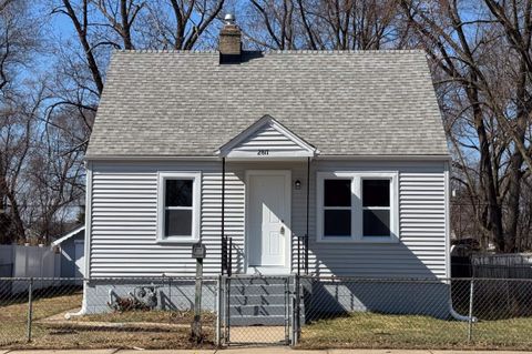 Homes For Sale - 2817 9th Street<br/> ROCKFORD, IL 61109