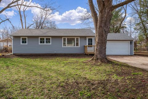 Homes For Sale - 1317 Van Stone Drive<br/> MACHESNEY PARK, IL 61115