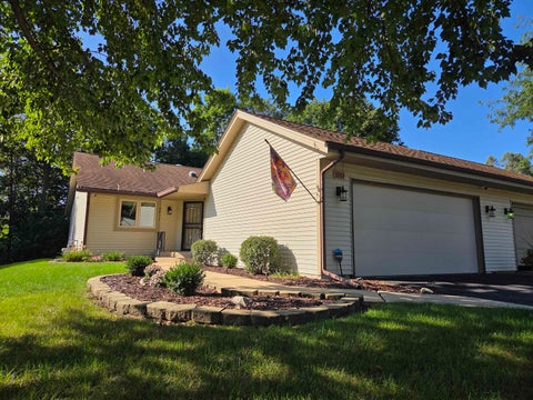 Condo For Sale - 5811 Elaine Drive<br/> ROCKFORD, IL 61108