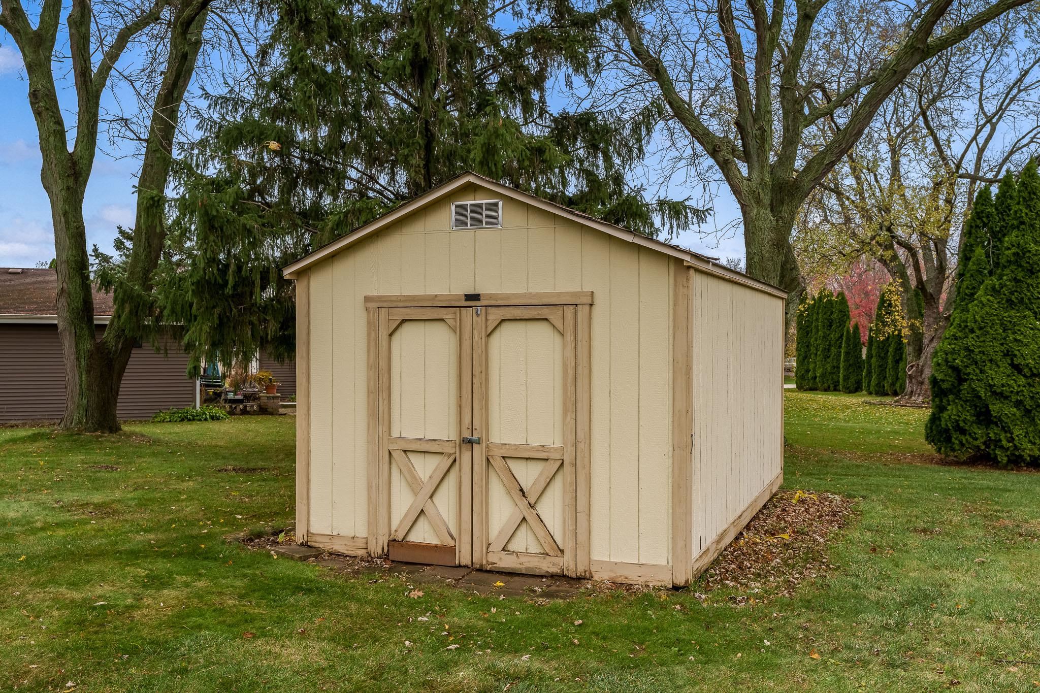 Rockford, Illinois 61107, United States, 3 Bedrooms Bedrooms, ,2 BathroomsBathrooms,Residential,Pending,32547