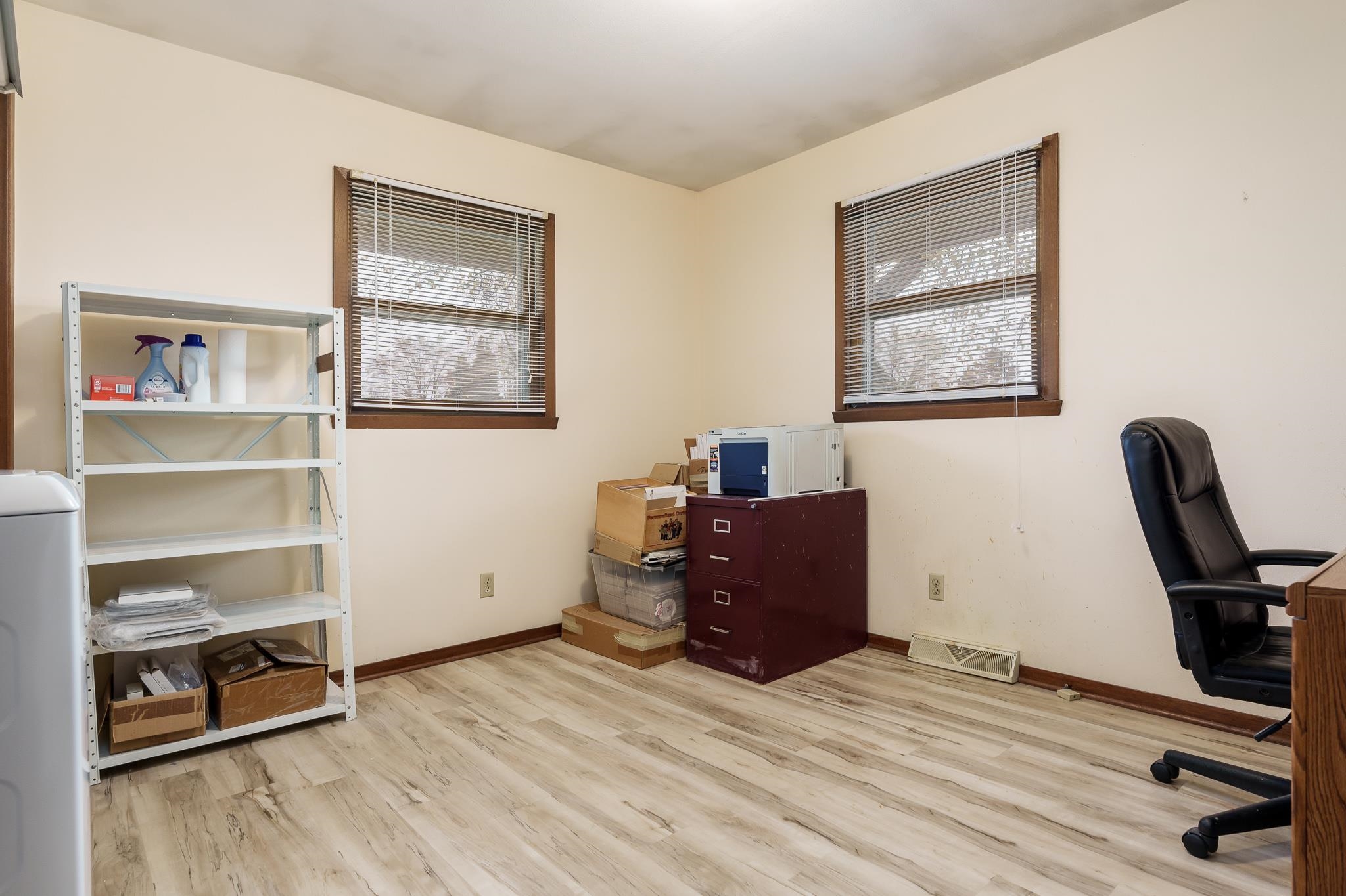 Rockford, Illinois 61107, United States, 3 Bedrooms Bedrooms, ,2 BathroomsBathrooms,Residential,Pending,32547