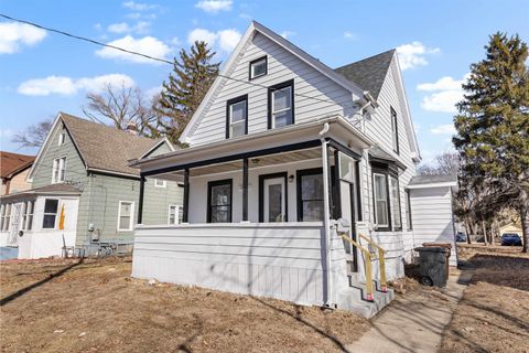 Homes For Sale - 2126 9th Street<br/> ROCKFORD, IL 61104