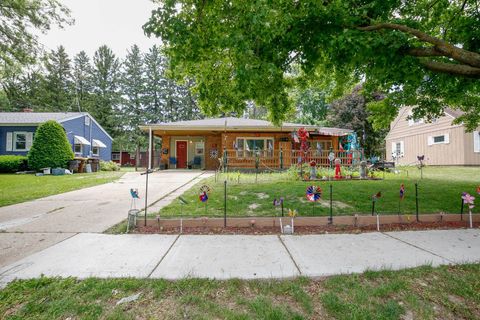 Homes For Sale - 411 E Lincoln Street<br/> Ogle County, MOUNT MORRIS, IL 61054